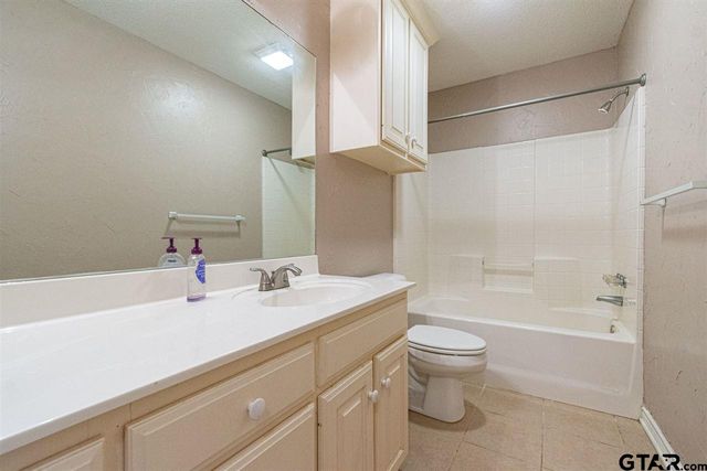 16801 Lafayette, Tyler, TX 75703