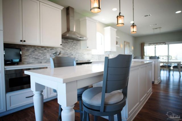 706 Via Deluna Dr, Pensacola Beach, FL 32561