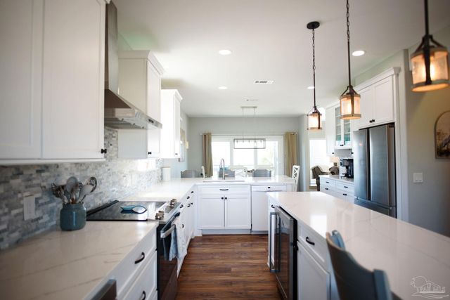 706 Via Deluna Dr, Pensacola Beach, FL 32561