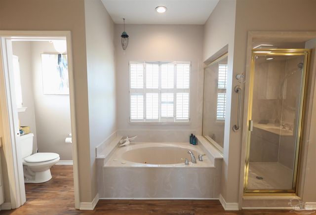 706 Via Deluna Dr, Pensacola Beach, FL 32561