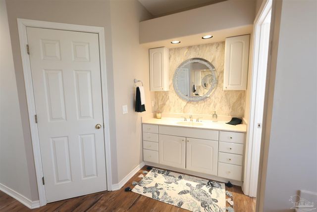 706 Via Deluna Dr, Pensacola Beach, FL 32561