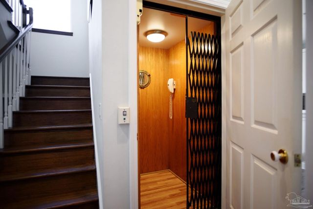 706 Via Deluna Dr, Pensacola Beach, FL 32561