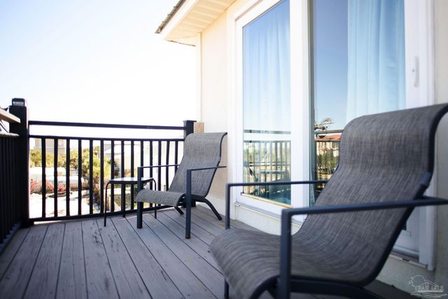 706 Via Deluna Dr, Pensacola Beach, FL 32561