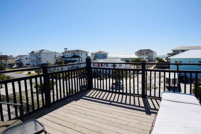 706 Via Deluna Dr, Pensacola Beach, FL 32561