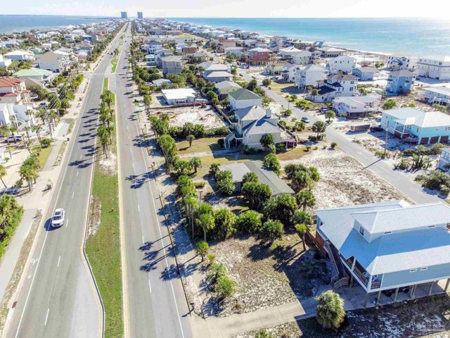 706 Via Deluna Dr, Pensacola Beach, FL 32561