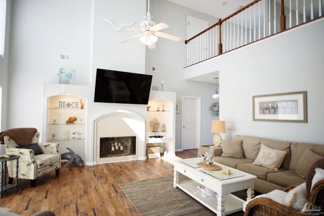 706 Via Deluna Dr, Pensacola Beach, FL 32561