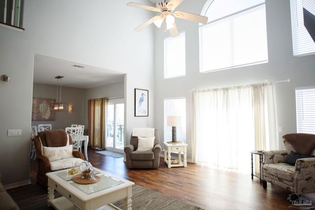 706 Via Deluna Dr, Pensacola Beach, FL 32561