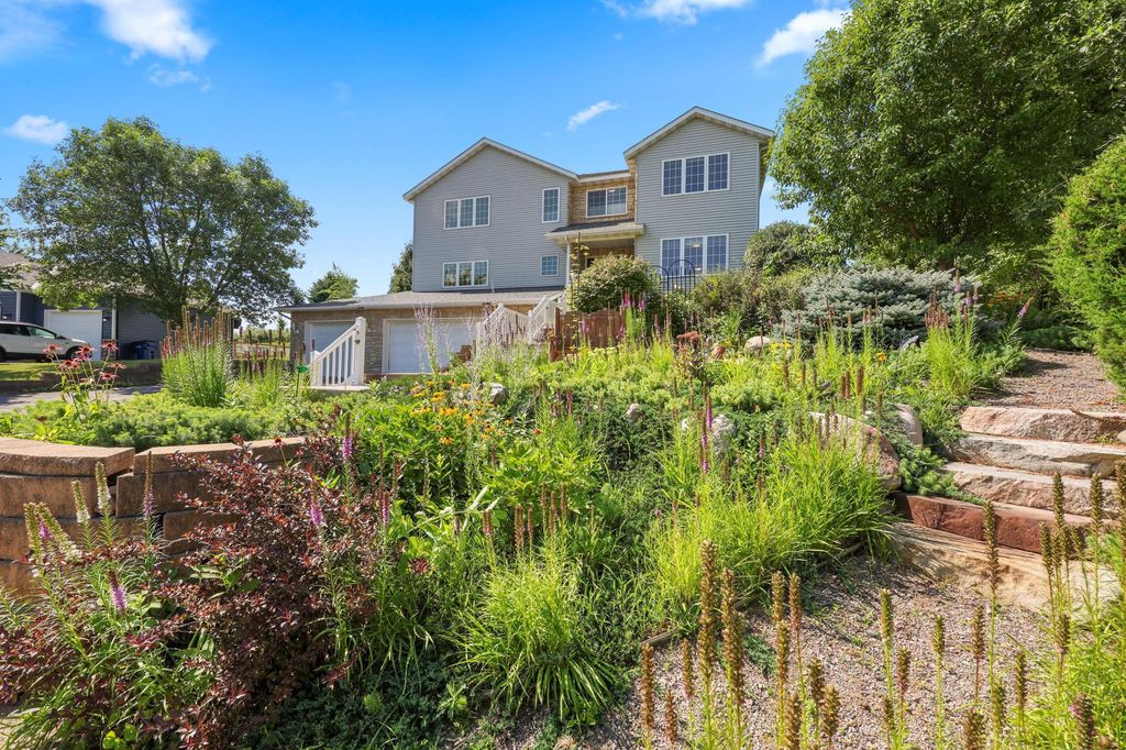 2405 18th Avenue SE, Saint Cloud, MN 56304