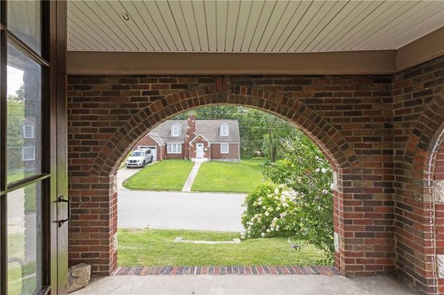 3200 EVERETT Avenue, Kansas City, KS 66102