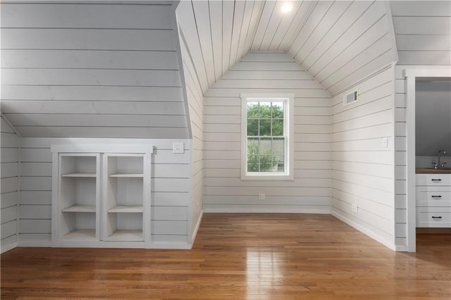 3200 EVERETT Avenue, Kansas City, KS 66102