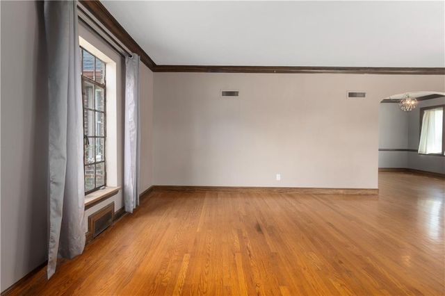 3200 EVERETT Avenue, Kansas City, KS 66102