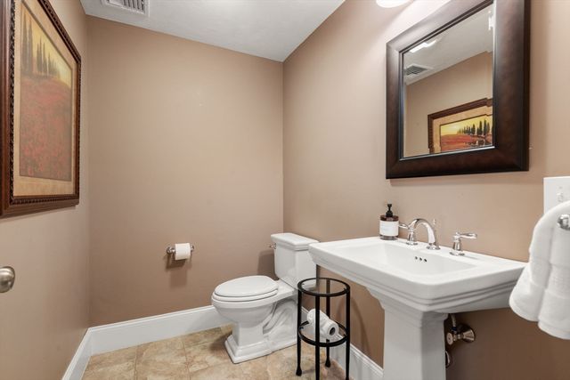 3 Pine Ridge Drive 1, Medway, MA 02053