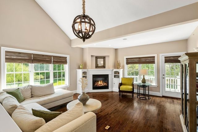3 Pine Ridge Drive 1, Medway, MA 02053