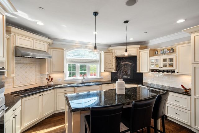 3 Pine Ridge Drive 1, Medway, MA 02053