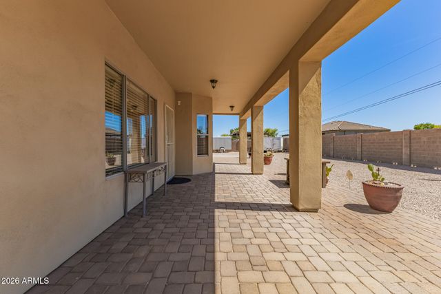 2813 E CEDAR WAXWING Drive, Gilbert, AZ 85298