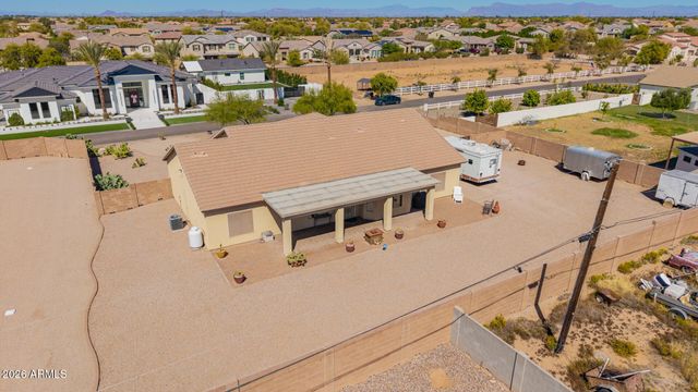 2813 E CEDAR WAXWING Drive, Gilbert, AZ 85298