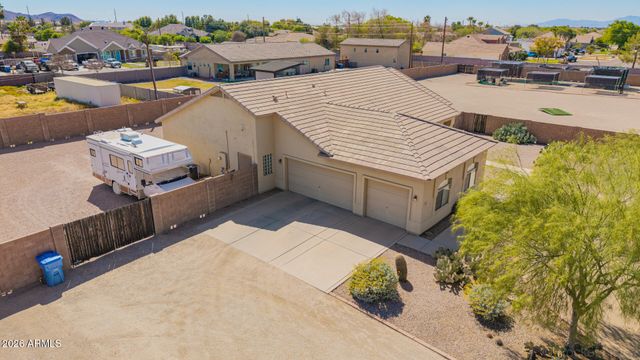 2813 E CEDAR WAXWING Drive, Gilbert, AZ 85298