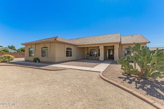 2813 E CEDAR WAXWING Drive, Gilbert, AZ 85298