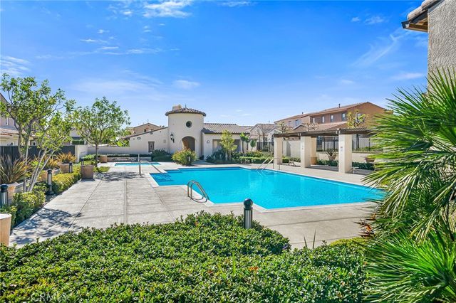 20306 Pienza, Porter Ranch, CA 91326