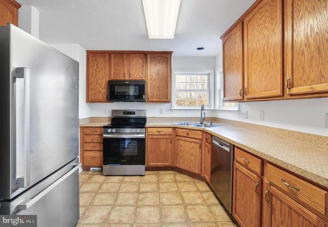 3004 CAHILL ST, Fredericksburg, VA 22408