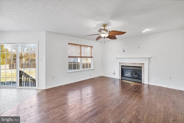 3004 CAHILL ST, Fredericksburg, VA 22408