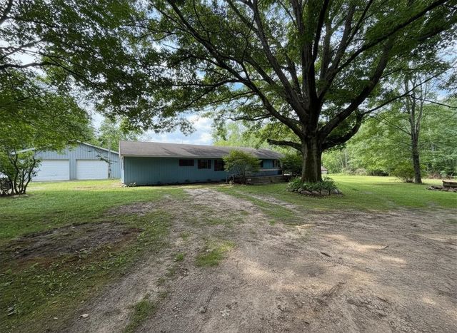 5131 W Washington Road, Lake, MI 48632