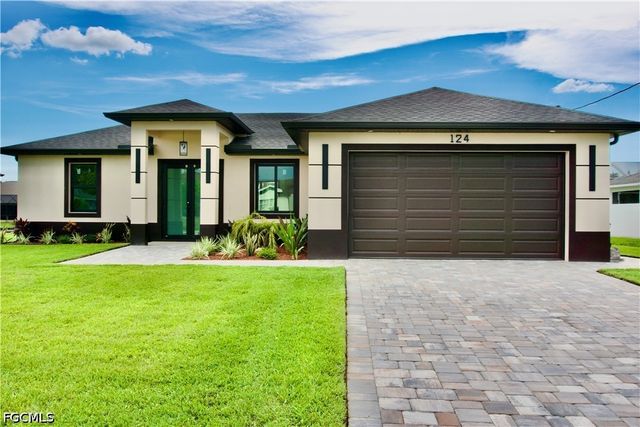 124 SE 2nd AVE, Cape Coral, FL 33990