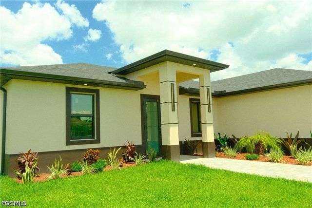 124 SE 2nd AVE, Cape Coral, FL 33990
