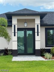 124 SE 2nd AVE, Cape Coral, FL 33990