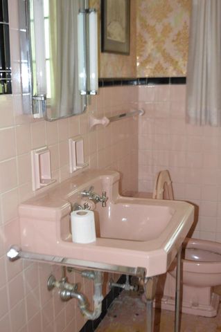 521 W Southern Ave, Bucyrus, OH 44820