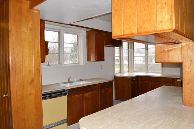 521 W Southern Ave, Bucyrus, OH 44820
