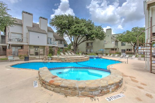 3129 Sondra Drive 302, Fort Worth, TX 76107