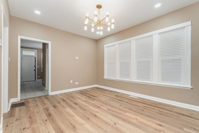 7634 S May Street, Chicago, IL 60620