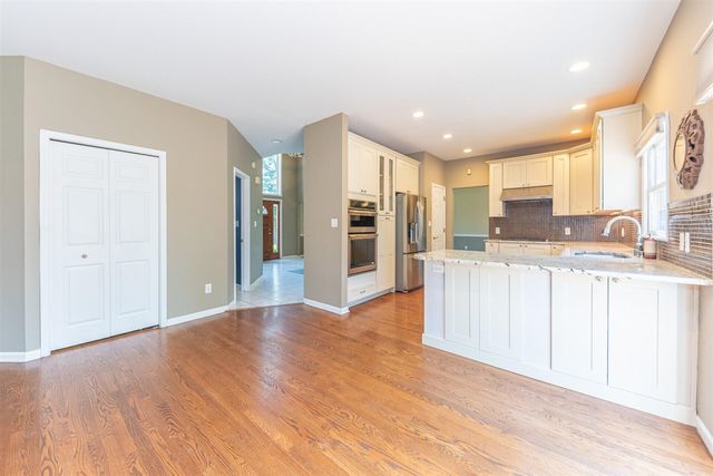 1711 Cypress Pointe Court, Ann Arbor, MI 48108