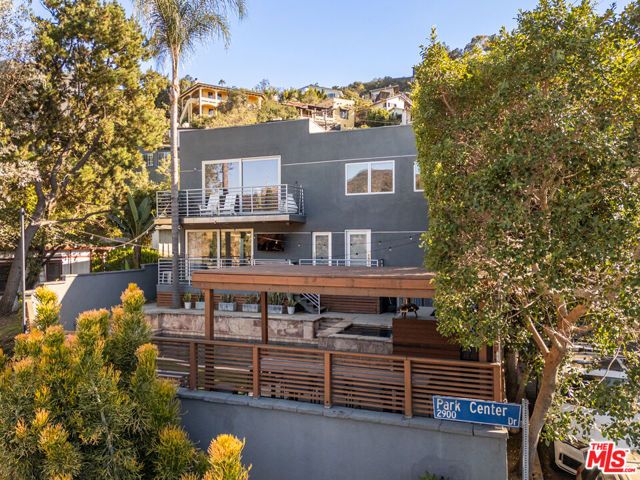 6830 Cahuenga Park Trail, Los Angeles, CA 90068