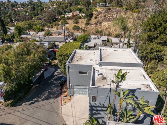 6830 Cahuenga Park Trail, Los Angeles, CA 90068