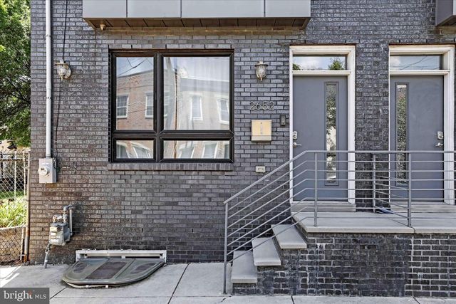 2652 E NORRIS ST, Philadelphia, PA 19125