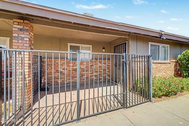 2931 E Beck Lane 1, Phoenix, AZ 85032