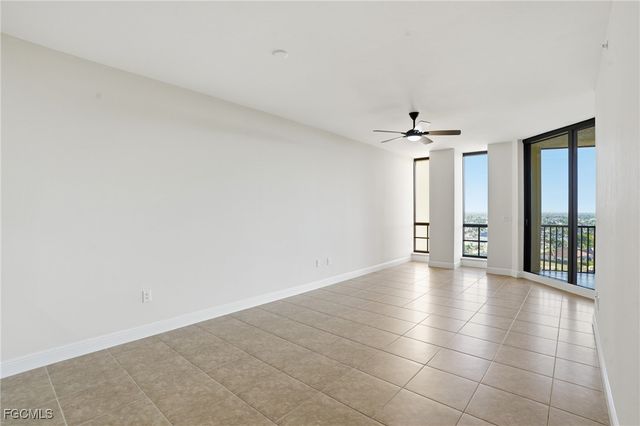 5793 Cape Harbour DR 1113, Cape Coral, FL 33914