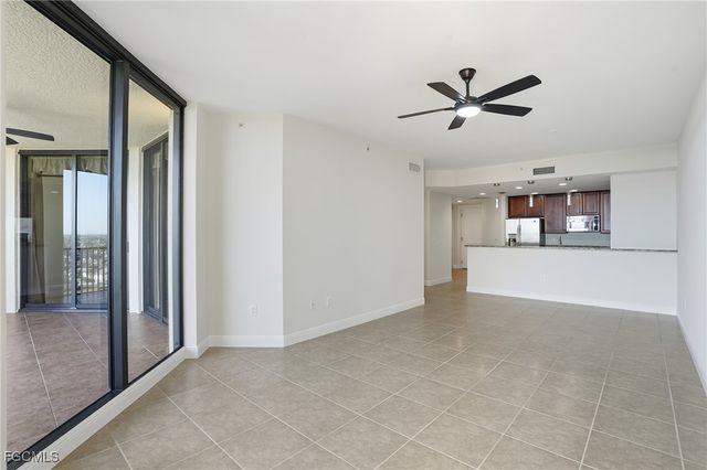 5793 Cape Harbour DR 1113, Cape Coral, FL 33914