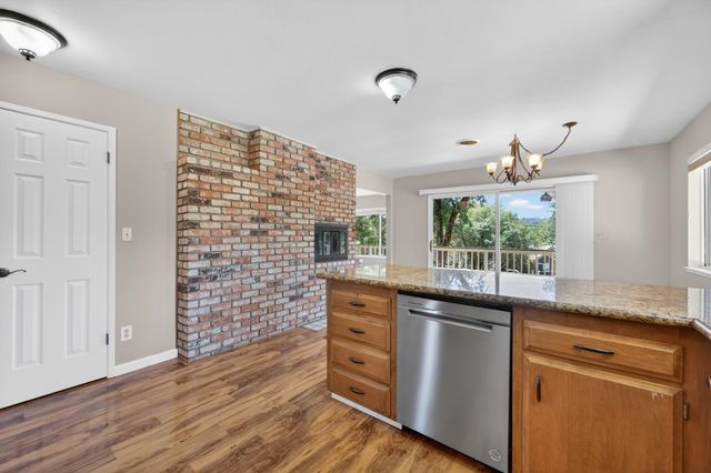 12096 Poplar Rd, Auburn, CA 95602