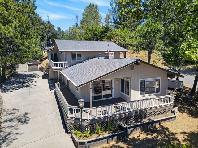 12096 Poplar Rd, Auburn, CA 95602