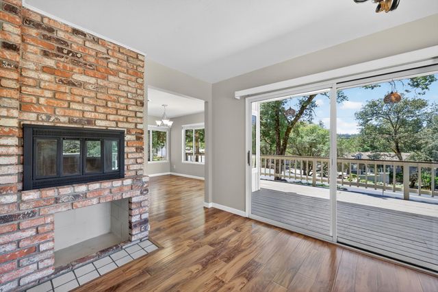 12096 Poplar Rd, Auburn, CA 95602