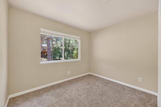 12096 Poplar Rd, Auburn, CA 95602
