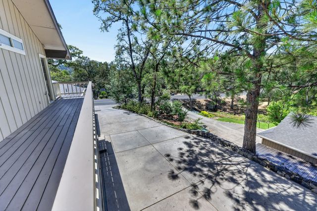 12096 Poplar Rd, Auburn, CA 95602