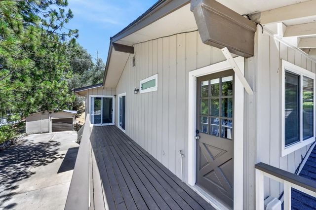 12096 Poplar Rd, Auburn, CA 95602