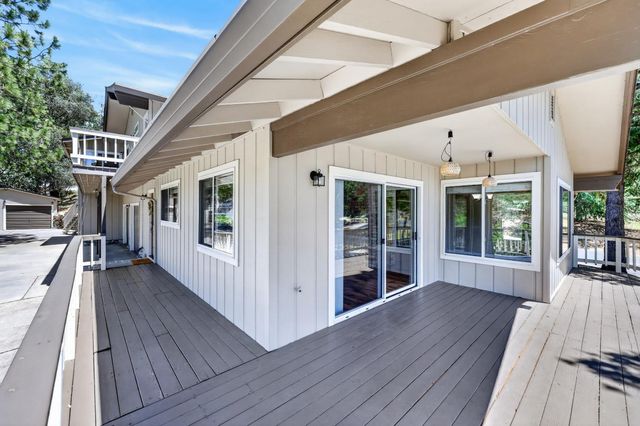 12096 Poplar Rd, Auburn, CA 95602