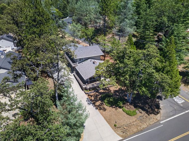 12096 Poplar Rd, Auburn, CA 95602