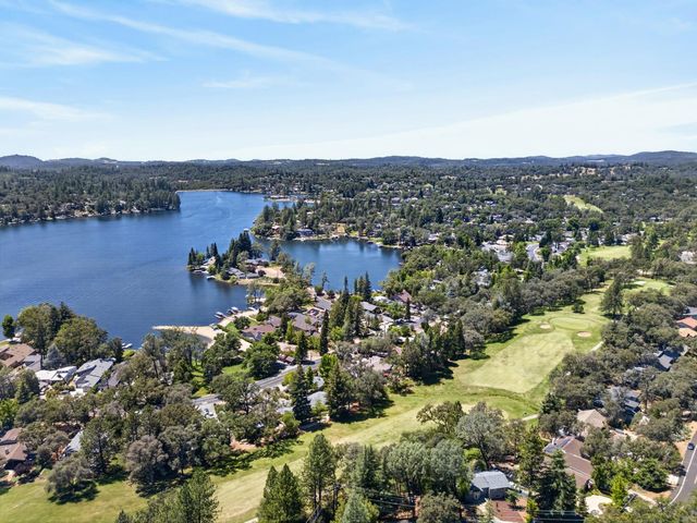12096 Poplar Rd, Auburn, CA 95602