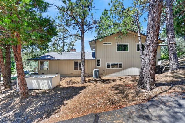 12096 Poplar Rd, Auburn, CA 95602